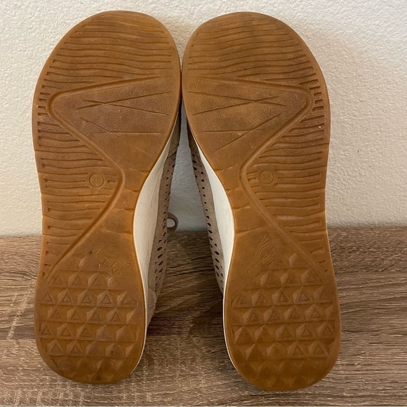 Dansko Charlie Fashion Sneaker, Walnut Suede, Size 38 (7.5-8) - Picture 6 of 7